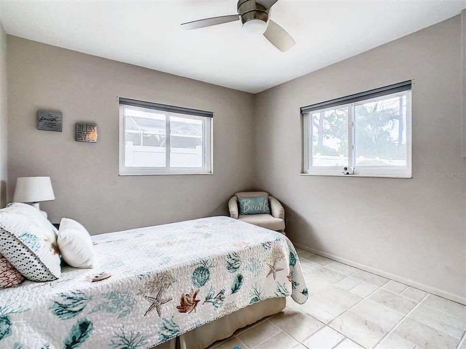 Recently Sold: $565,000 (3 beds, 2 baths, 1539 Square Feet)