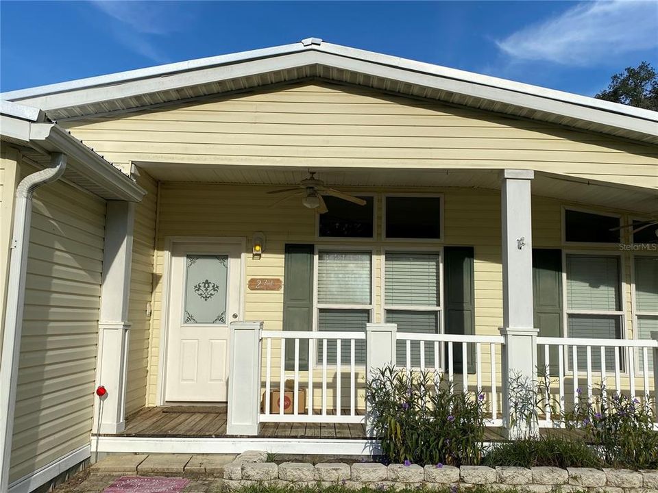 ENTRY/FRONT PORCH