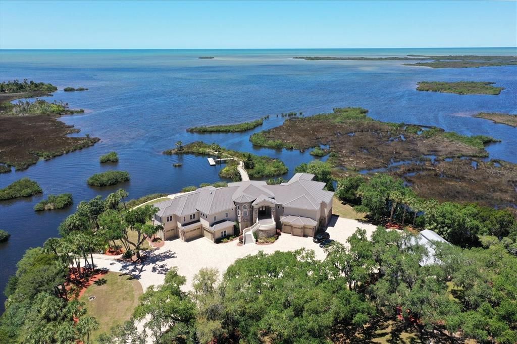 Recently Sold: $4,999,000 (5 beds, 5 baths, 10182 Square Feet)