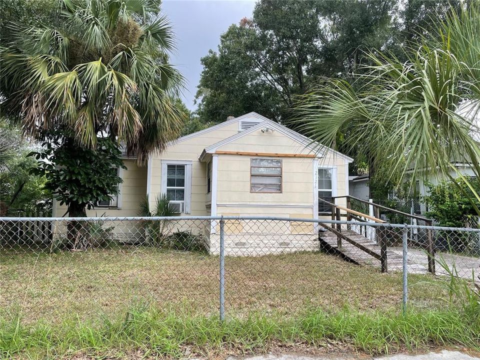 Recently Sold: $128,000 (2 beds, 1 baths, 624 Square Feet)