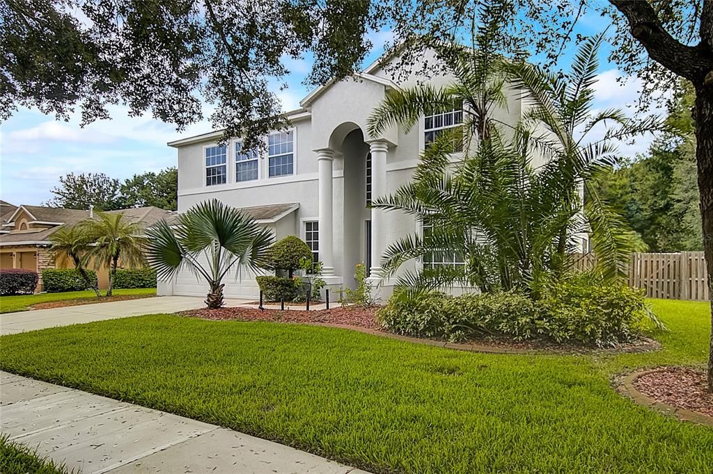 Recently Sold: $600,000 (5 beds, 2 baths, 3586 Square Feet)