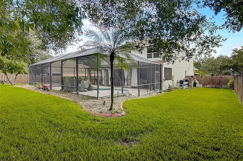 Recently Sold: $600,000 (5 beds, 2 baths, 3586 Square Feet)