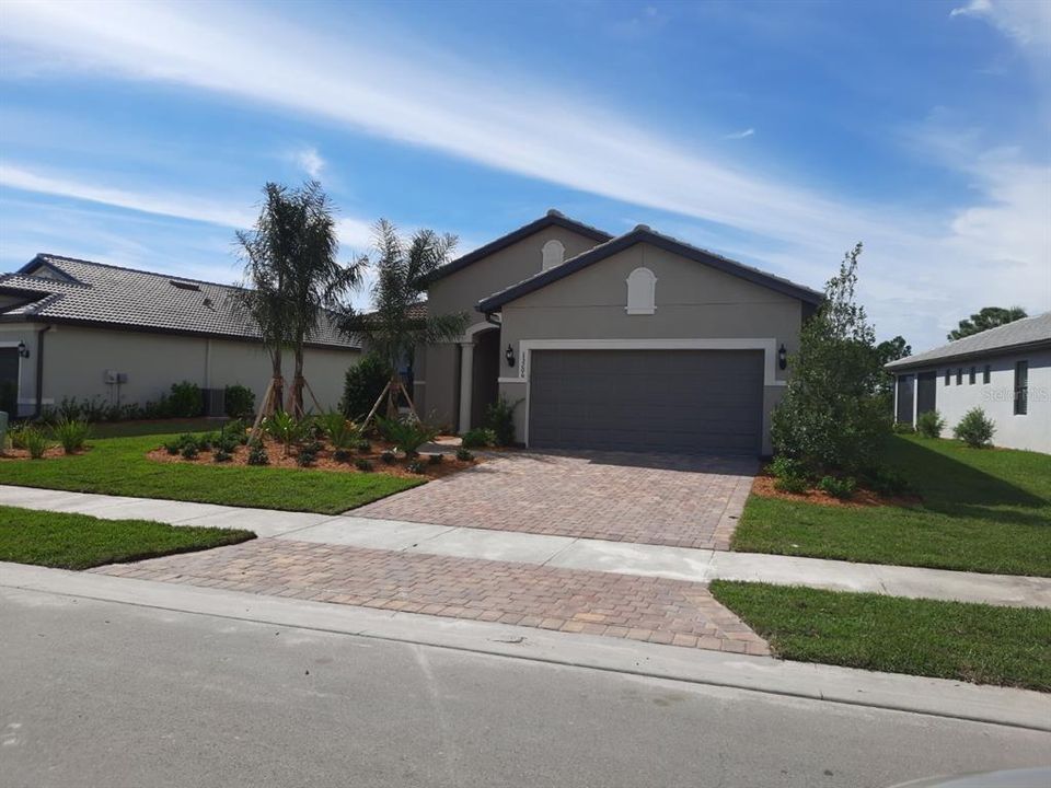 Recently Sold: $436,180 (2 beds, 2 baths, 1968 Square Feet)