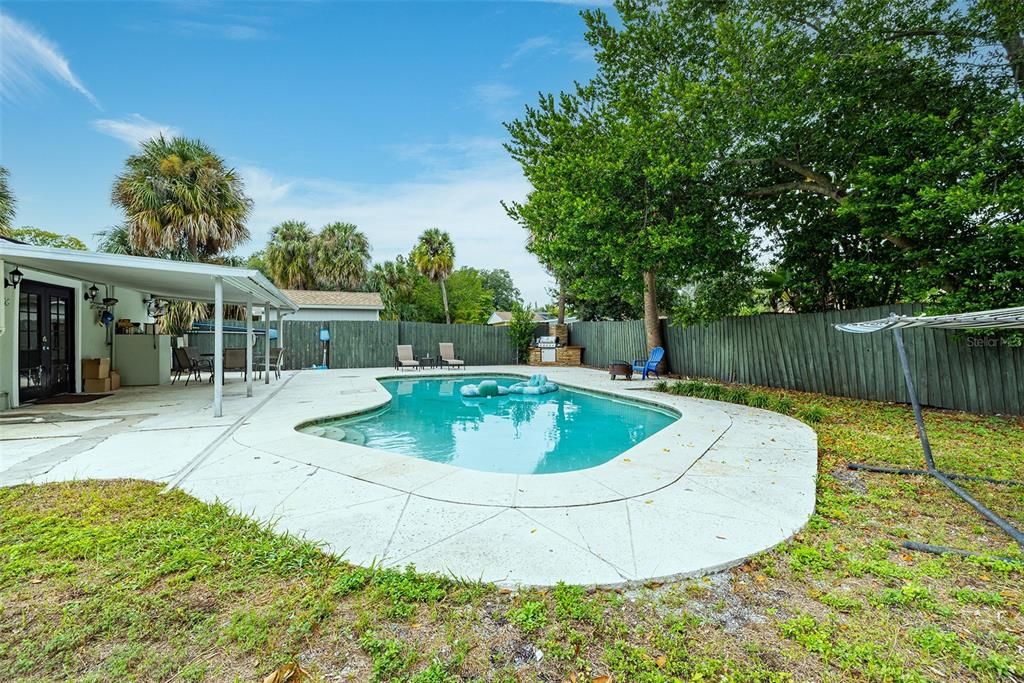 Recently Sold: $364,900 (3 beds, 1 baths, 957 Square Feet)