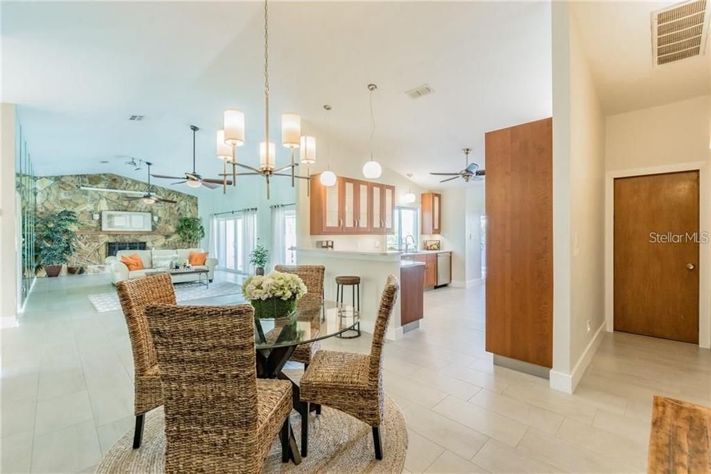 Recently Sold: $1,100,000 (3 beds, 3 baths, 2407 Square Feet)