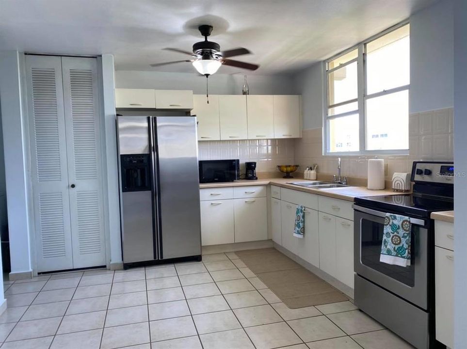 Recently Sold: $215,000 (2 beds, 2 baths, 1526 Square Feet)