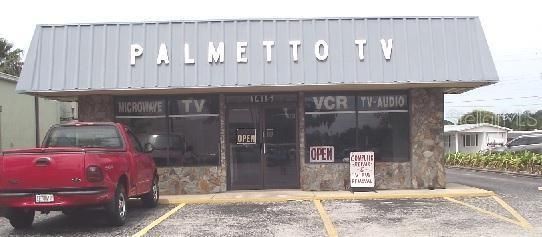 Front of Building on US 41 - Palmetto