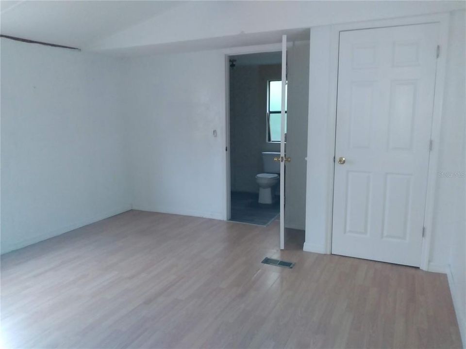 Recently Rented: $900 (2 beds, 2 baths, 924 Square Feet)