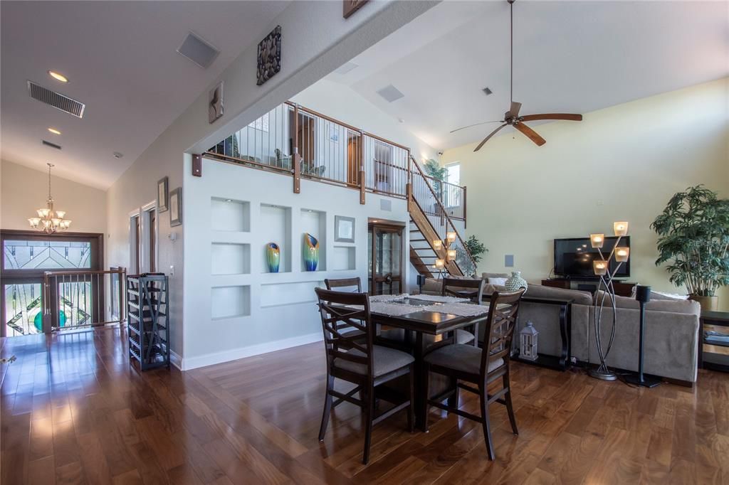 Recently Sold: $2,300,000 (4 beds, 3 baths, 3457 Square Feet)
