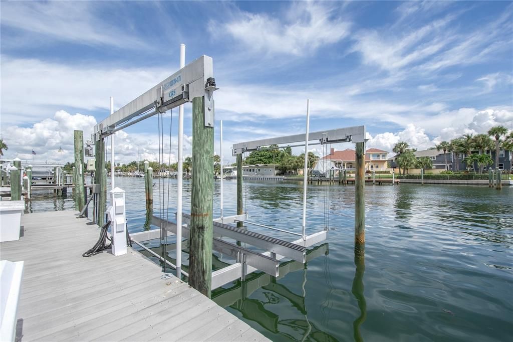 Recently Sold: $2,300,000 (4 beds, 3 baths, 3457 Square Feet)