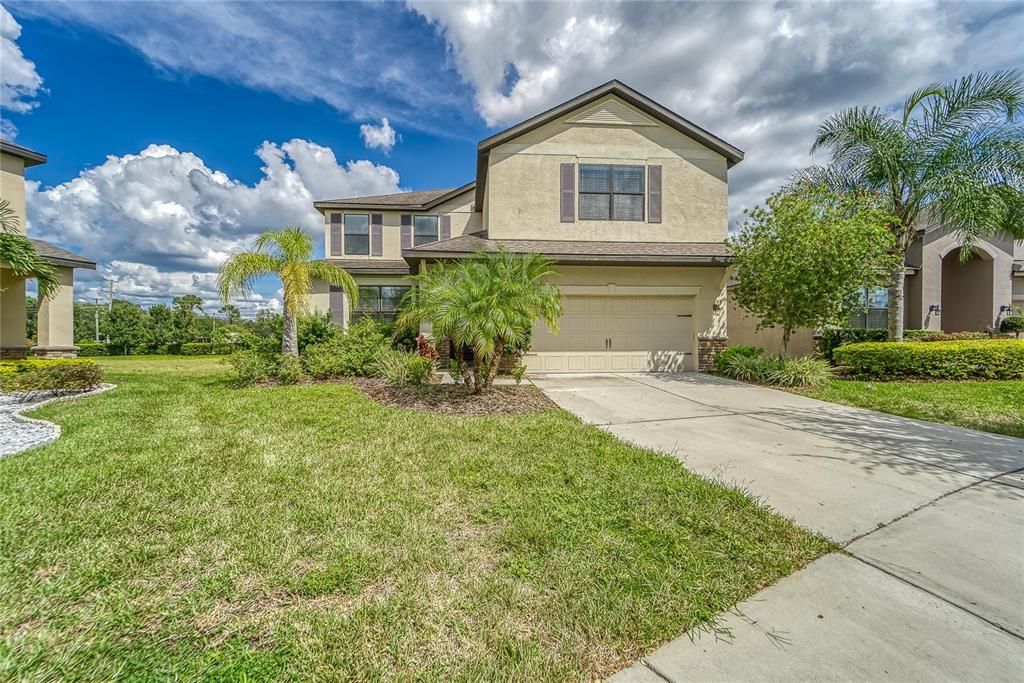 Recently Sold: $430,000 (5 beds, 3 baths, 2978 Square Feet)