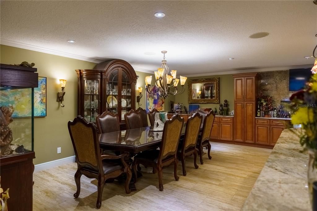 Are you ready for your dinner party? This room has it all