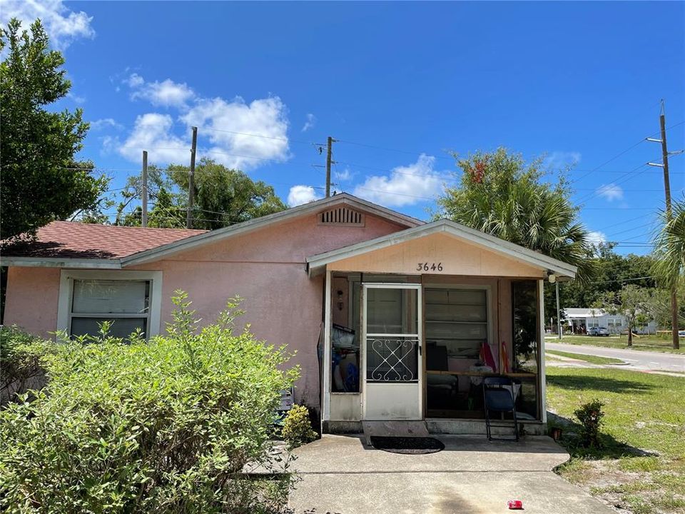 Recently Sold: $128,000 (2 beds, 1 baths, 926 Square Feet)