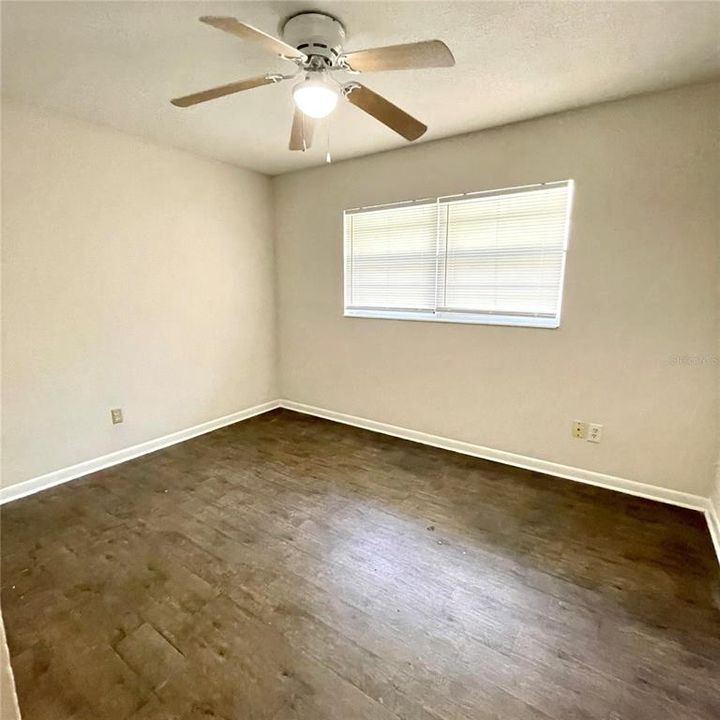 Recently Rented: $1,250 (2 beds, 1 baths, 890 Square Feet)