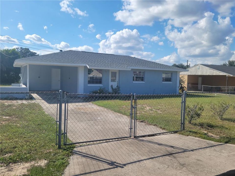 Recently Sold: $147,500 (3 beds, 1 baths, 936 Square Feet)