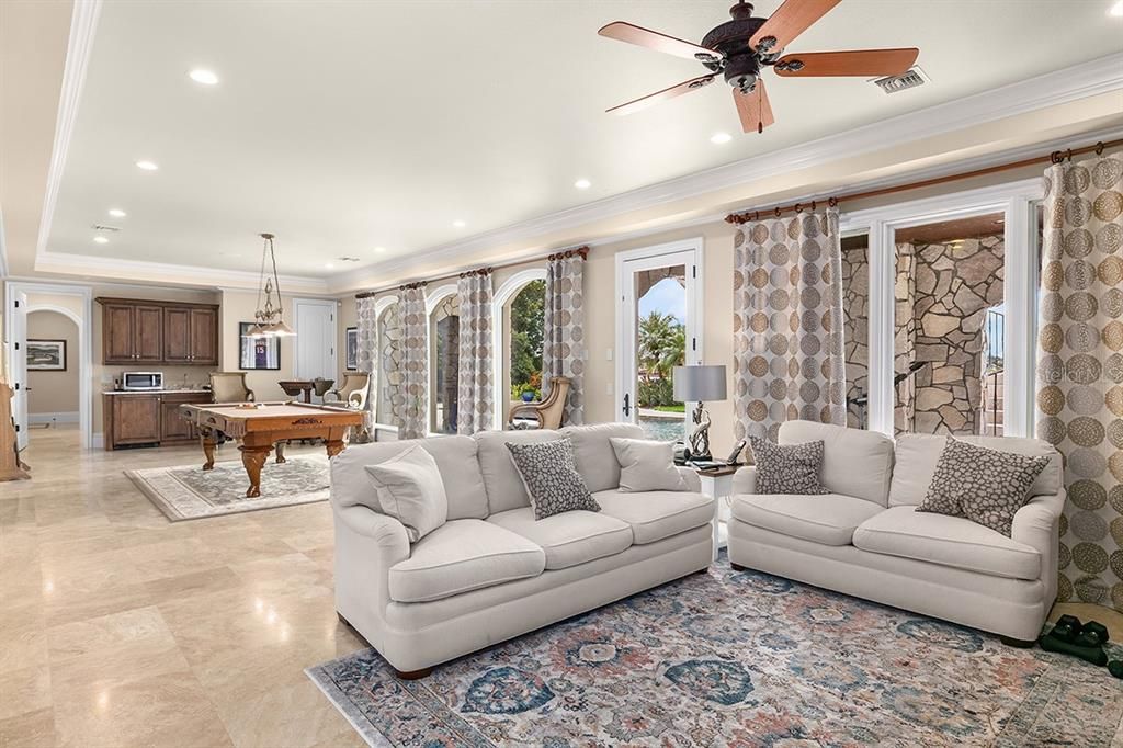 Recently Sold: $7,250,000 (7 beds, 7 baths, 12353 Square Feet)