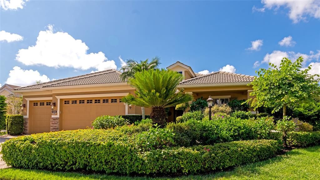 Recently Sold: $825,000 (5 beds, 4 baths, 3098 Square Feet)