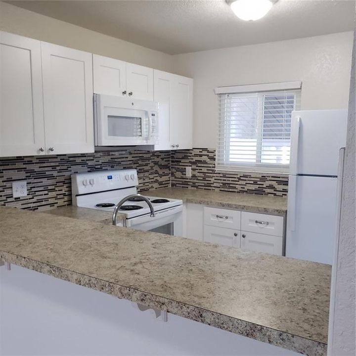 Recently Rented: $1,325 (2 beds, 2 baths, 864 Square Feet)