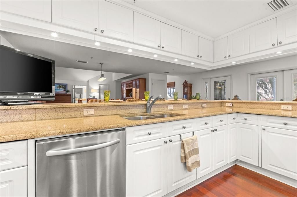 Recently Sold: $1,275,000 (3 beds, 3 baths, 3258 Square Feet)