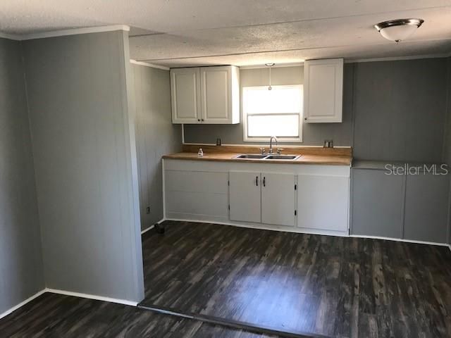 Recently Rented: $1,095 (3 beds, 1 baths, 672 Square Feet)