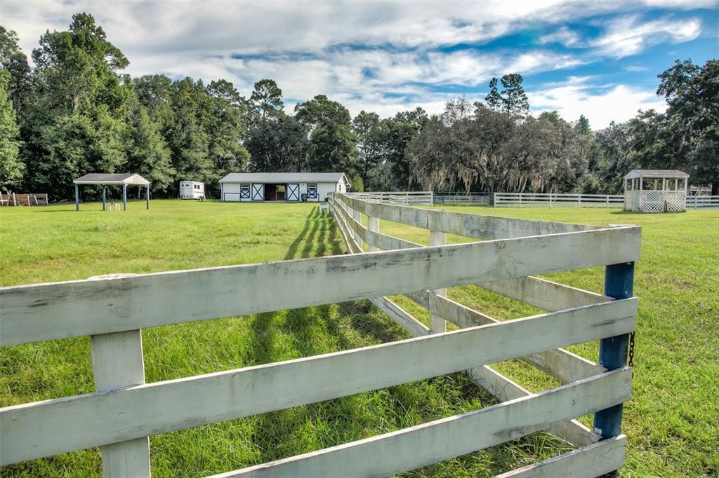 Vendido Recientemente: $665,000 (3 camas, 2 baños, 2188 Pies cuadrados)