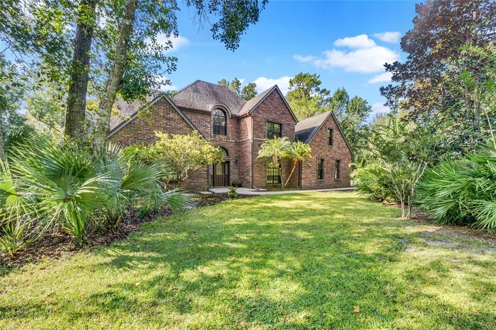 Recently Sold: $1,000,000 (4 beds, 2 baths, 5535 Square Feet)