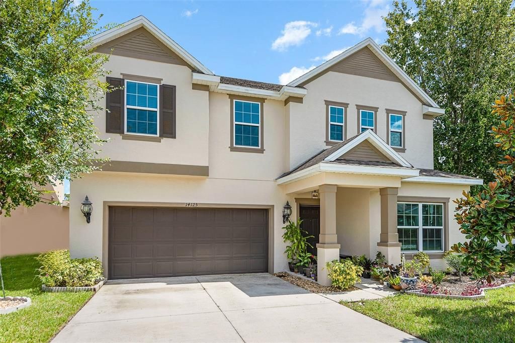 Recently Sold: $469,000 (6 beds, 3 baths, 3399 Square Feet)
