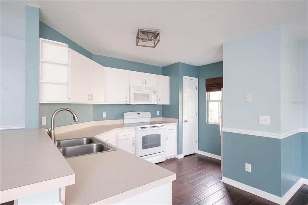 Recently Sold: $265,000 (3 beds, 2 baths, 1530 Square Feet)