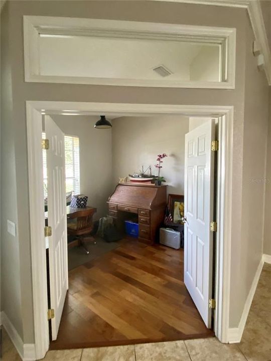Entry to bedroom/den