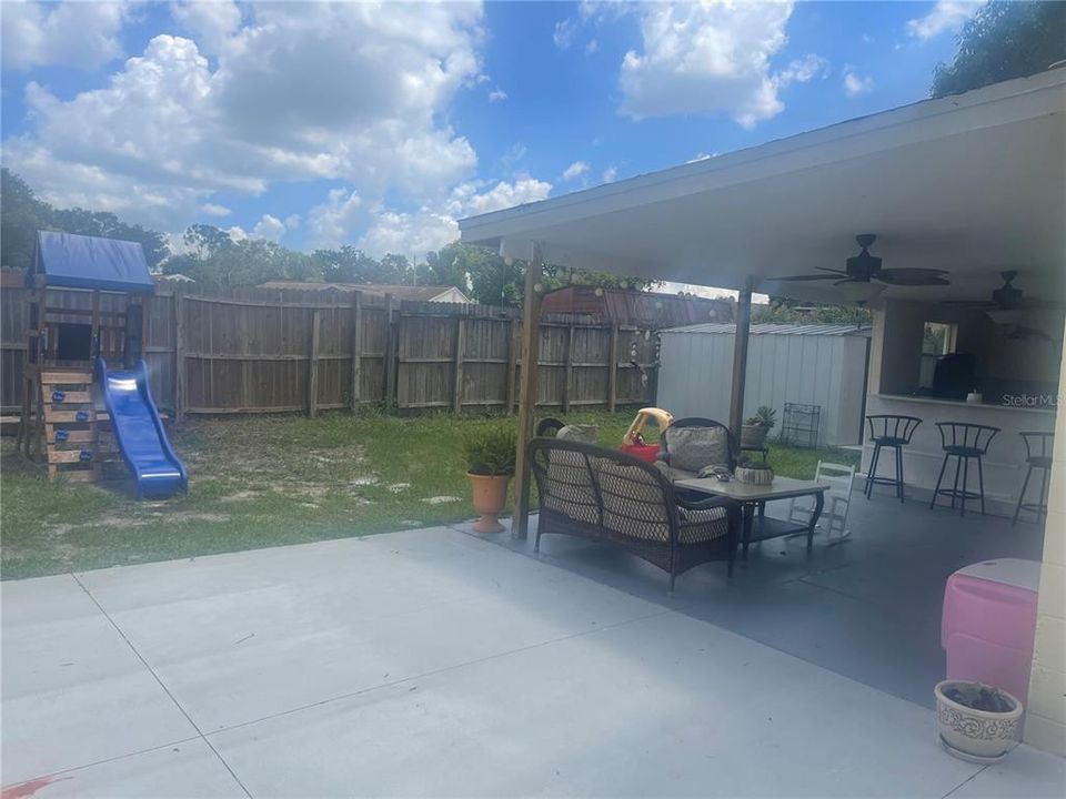 Recently Sold: $350,000 (3 beds, 2 baths, 1444 Square Feet)