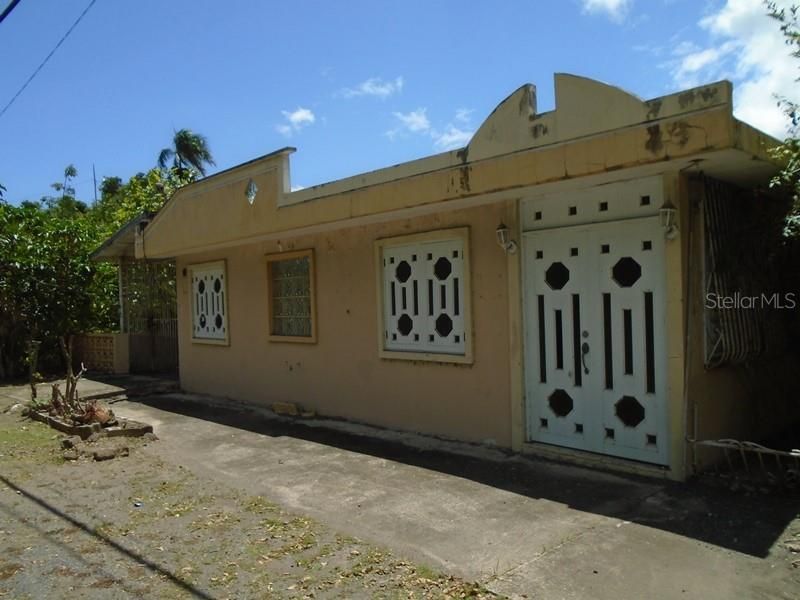 Recently Sold: $54,900 (5 beds, 2 baths, 1898 Square Feet)