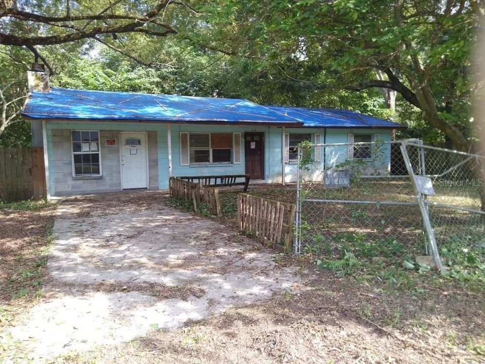 Recently Sold: $59,900 (3 beds, 1 baths, 1256 Square Feet)