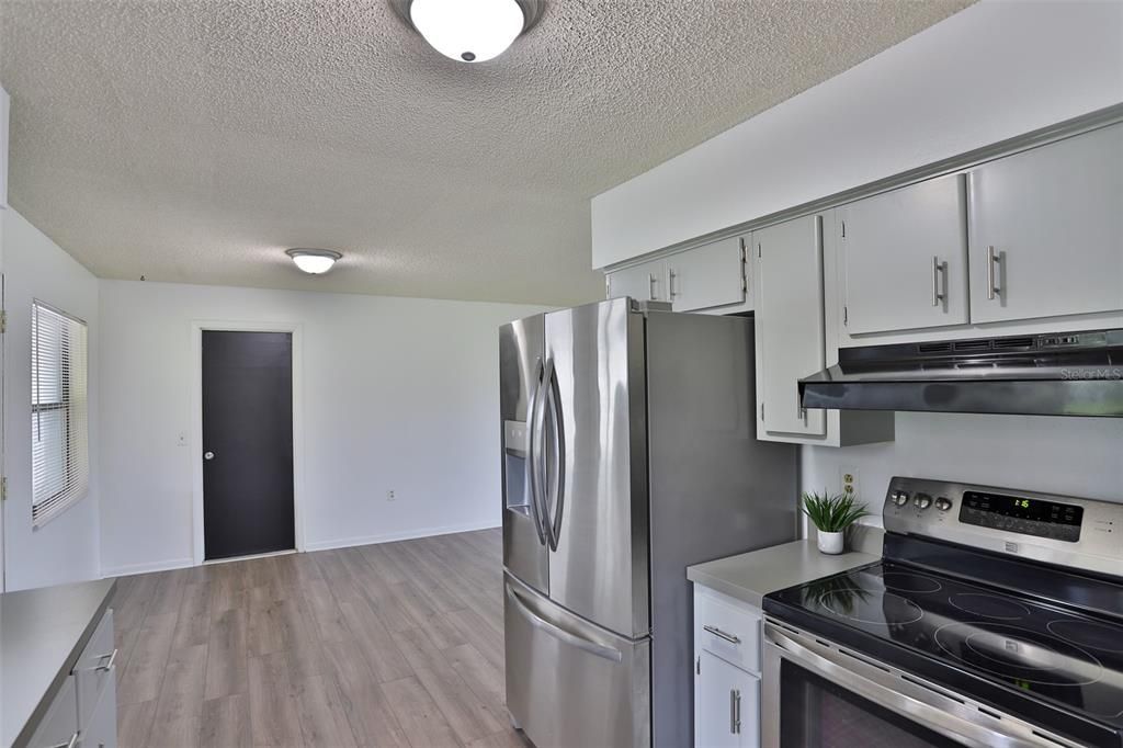 Recently Sold: $204,999 (3 beds, 1 baths, 1056 Square Feet)