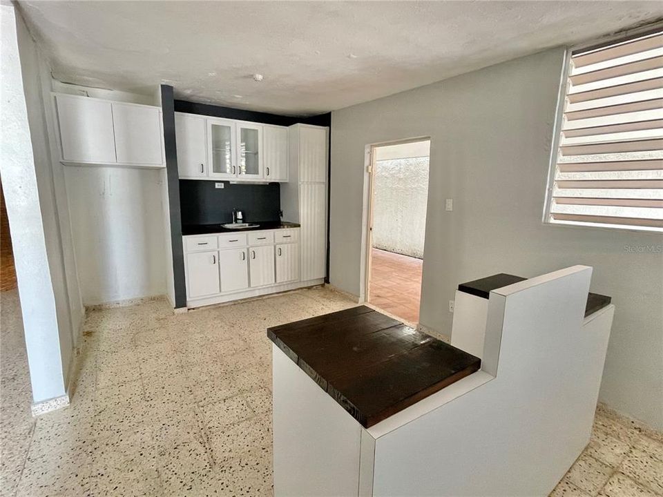 Vendido Recientemente: $67,900 (3 camas, 1 baños, 1057 Pies cuadrados)