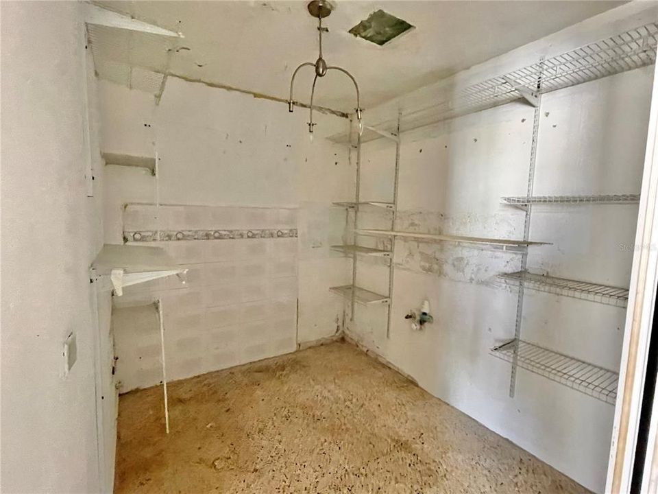 Vendido Recientemente: $67,900 (3 camas, 1 baños, 1057 Pies cuadrados)