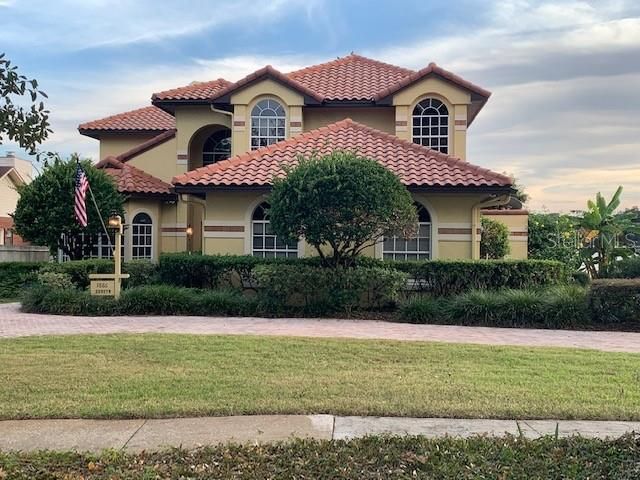 Recently Sold: $714,000 (3 beds, 2 baths, 2719 Square Feet)