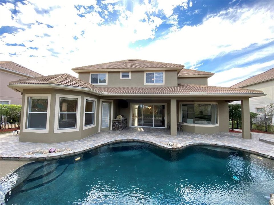 Recently Sold: $749,000 (5 beds, 3 baths, 3954 Square Feet)