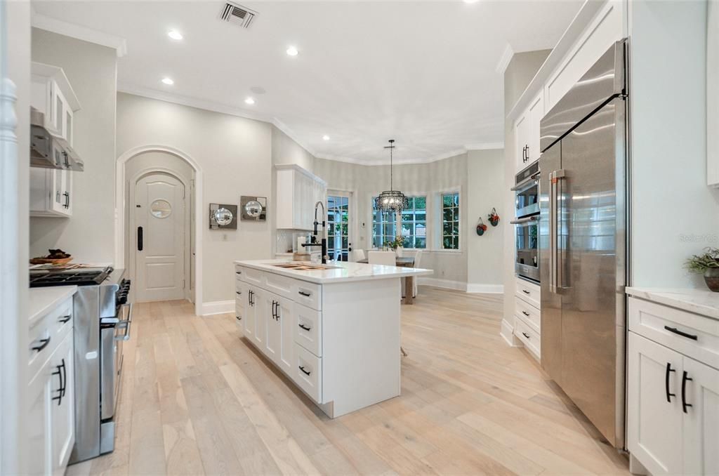 Recently Sold: $1,896,900 (5 beds, 4 baths, 6010 Square Feet)