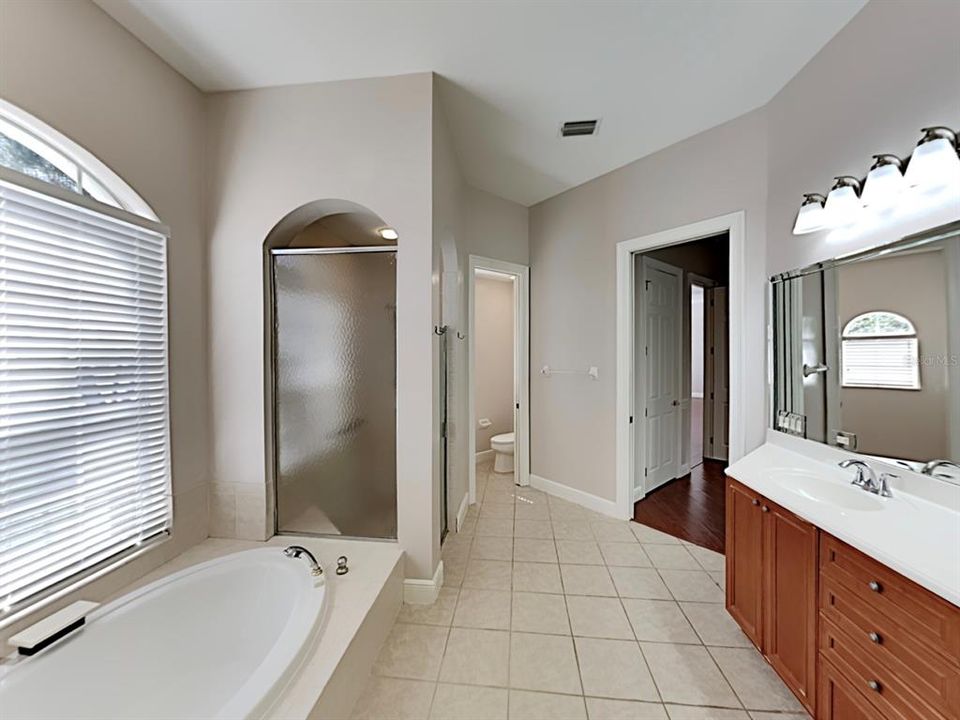 Недавно арендовано: $3,299 (4 спален, 4 ванн, 2585 Квадратных фут)