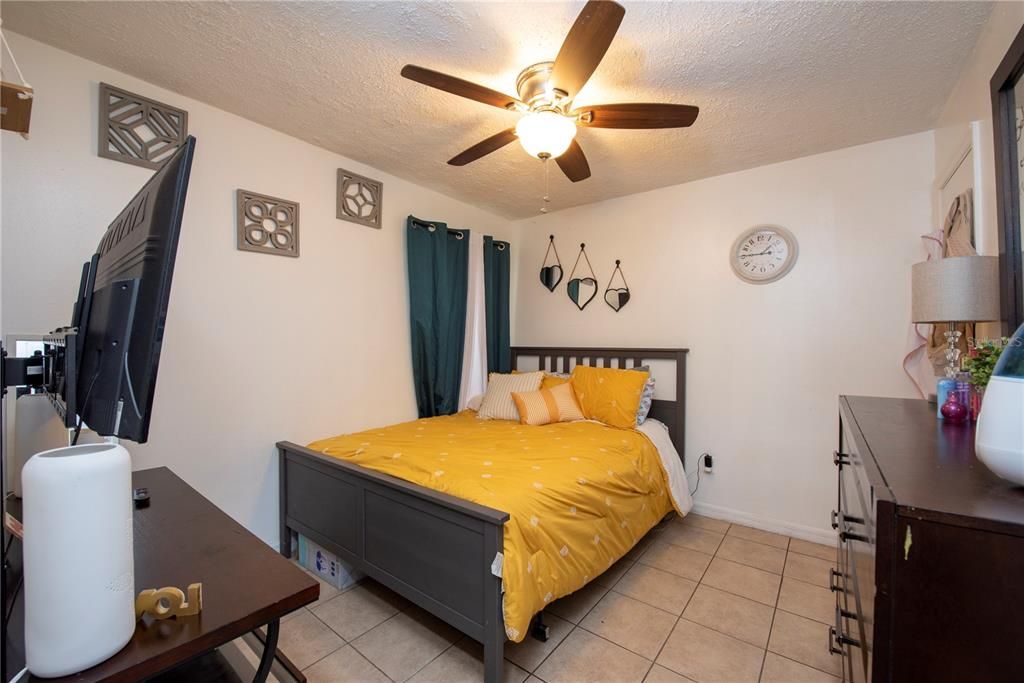 Recently Sold: $164,900 (2 beds, 2 baths, 854 Square Feet)