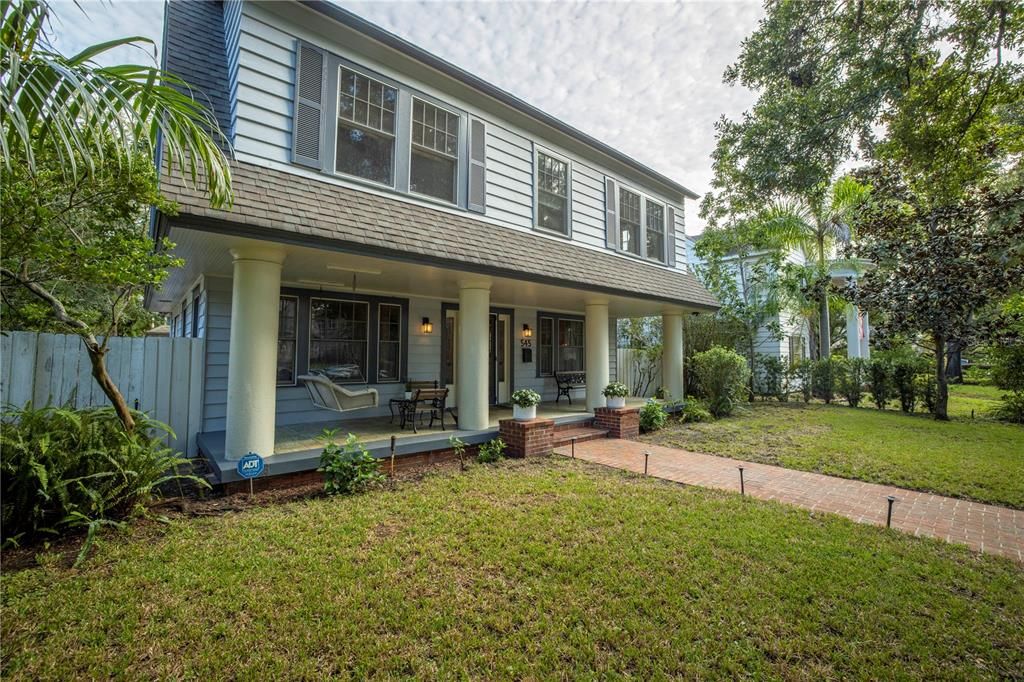 Recently Sold: $939,000 (3 beds, 2 baths, 2673 Square Feet)