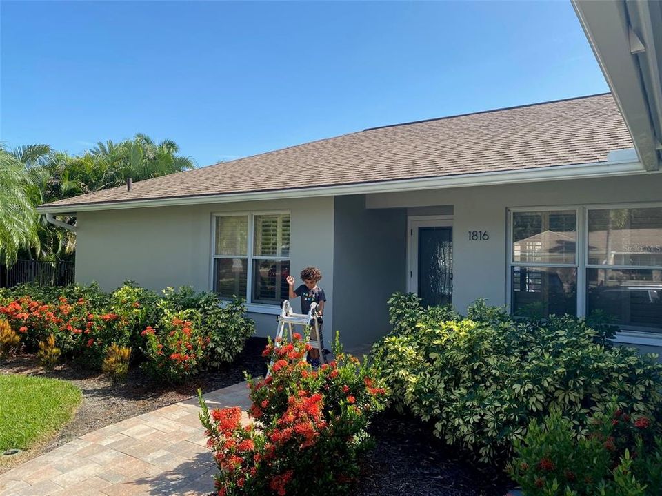 Vendido Recientemente: $975,000 (4 camas, 3 baños, 2187 Pies cuadrados)