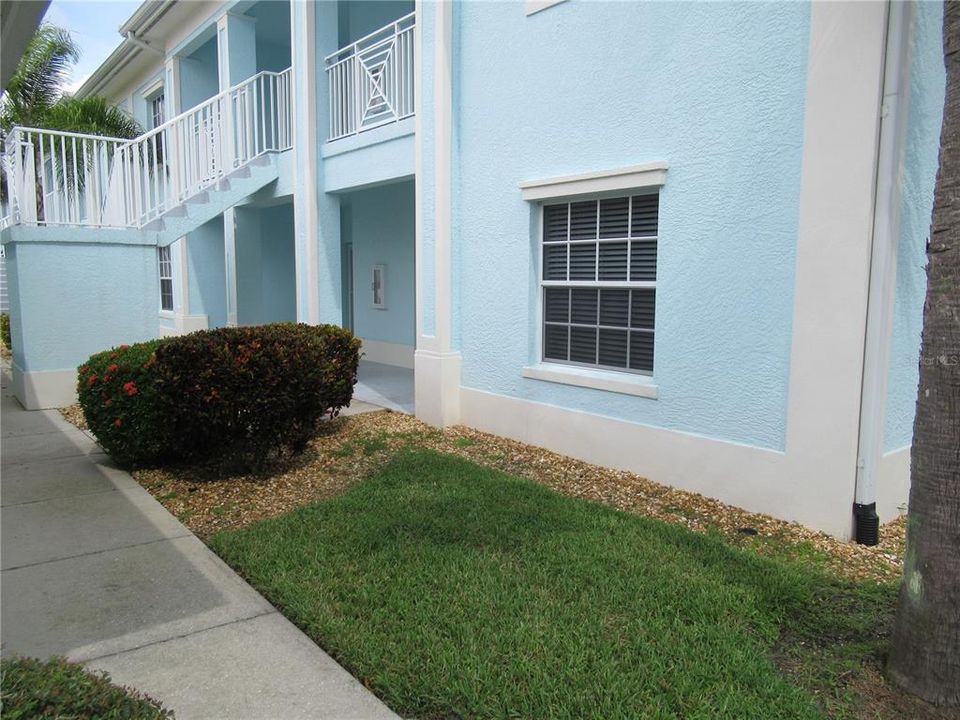 Recently Sold: $200,000 (2 beds, 2 baths, 1168 Square Feet)