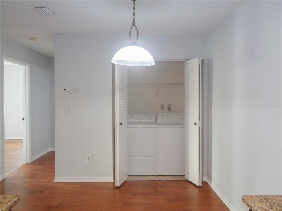 Recently Rented: $1,350 (1 beds, 1 baths, 742 Square Feet)