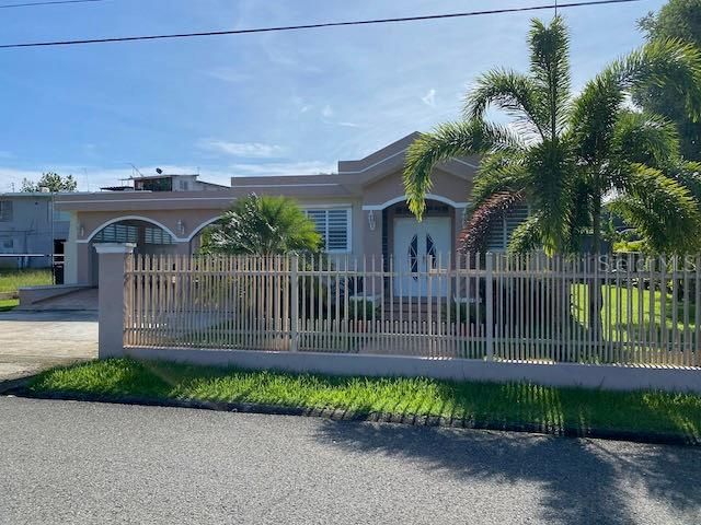 Recently Sold: $179,000 (3 beds, 2 baths, 1794 Square Feet)