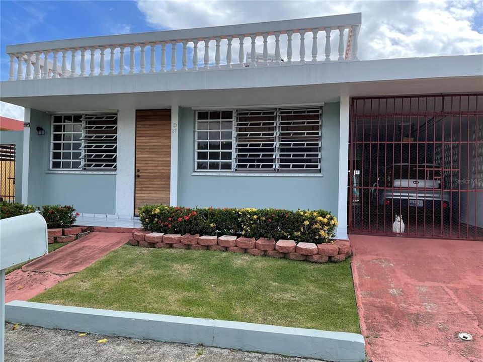 Vendido Recientemente: $175,000 (4 camas, 3 baños, 1831 Pies cuadrados)