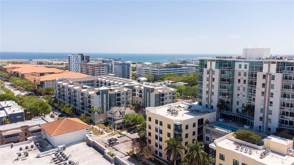 Recently Sold: $725,000 (2 beds, 2 baths, 1393 Square Feet)