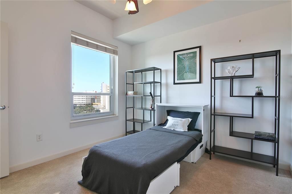 Recently Sold: $725,000 (2 beds, 2 baths, 1393 Square Feet)