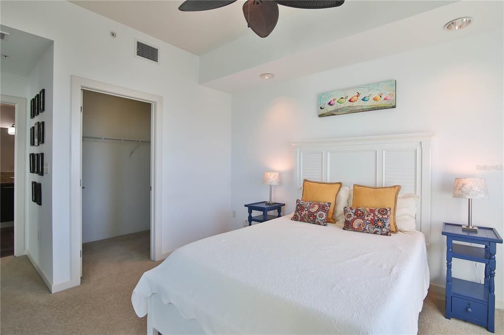 Recently Sold: $725,000 (2 beds, 2 baths, 1393 Square Feet)