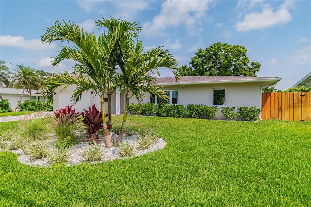 Recently Sold: $1,299,000 (4 beds, 2 baths, 2276 Square Feet)